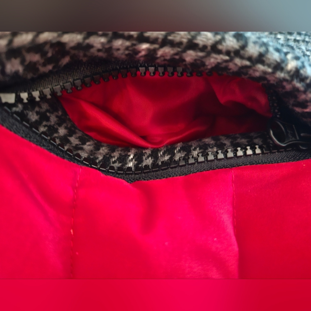 Ruff Hewn Plaid and Red Puffer Vest - Picture 11 of 11
